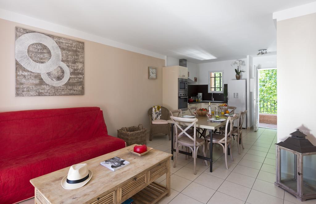 Les Jardins De La Mer Grimaud Ruang foto
