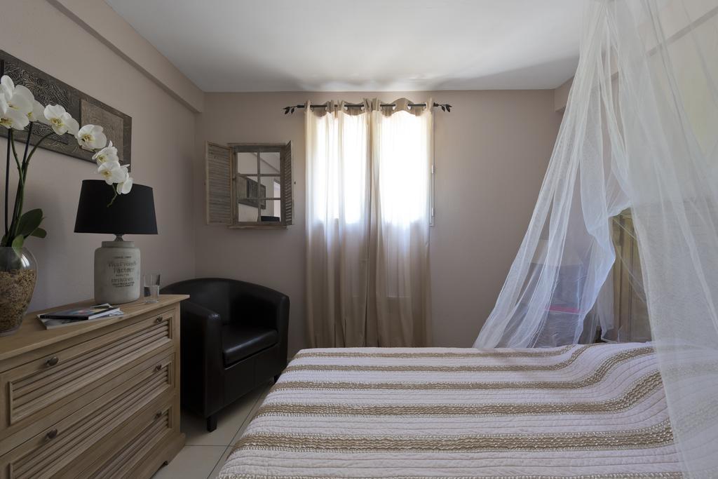 Les Jardins De La Mer Grimaud Ruang foto